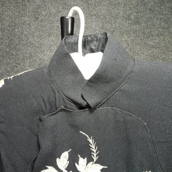 1930's Black Wool Flower Embroidered Sheath - Picture 3 of 9